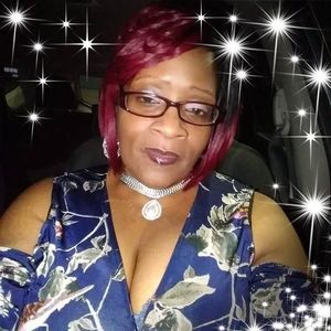 Meet your Posher, Pia